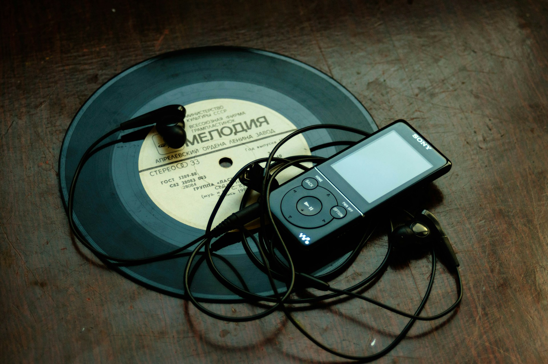 5 Amazing Songs With Gambling References
