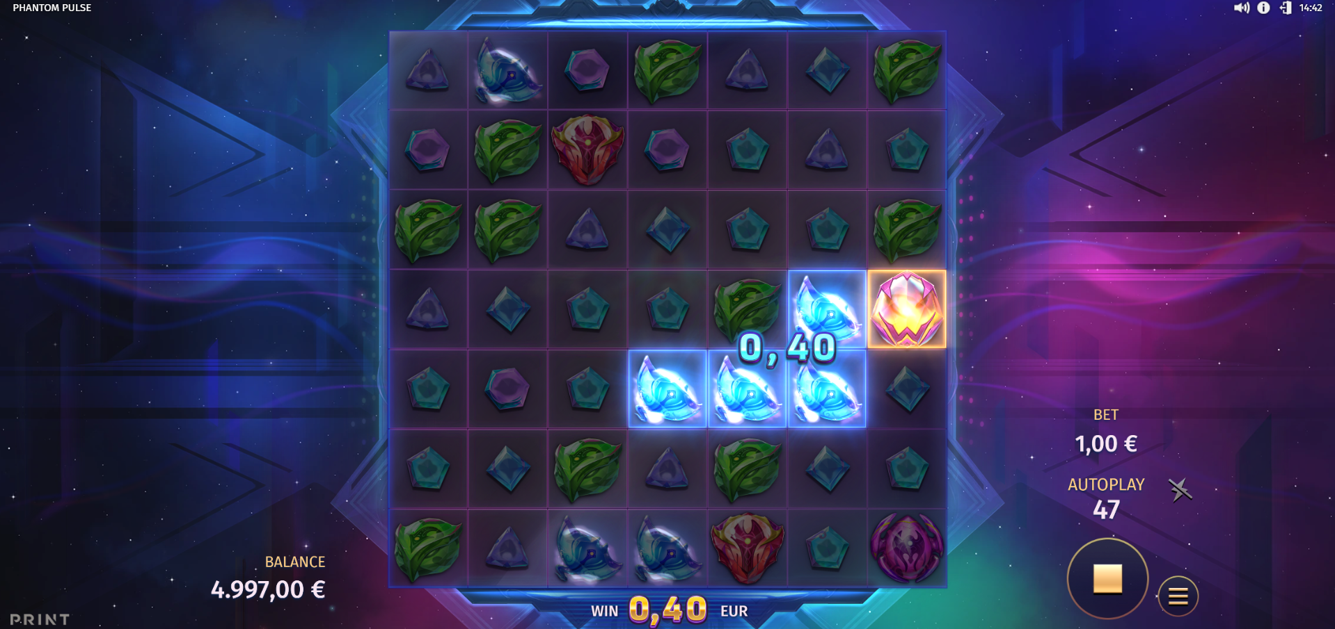 Phantom Pulse cluster win in action with symbols highlighted and win display