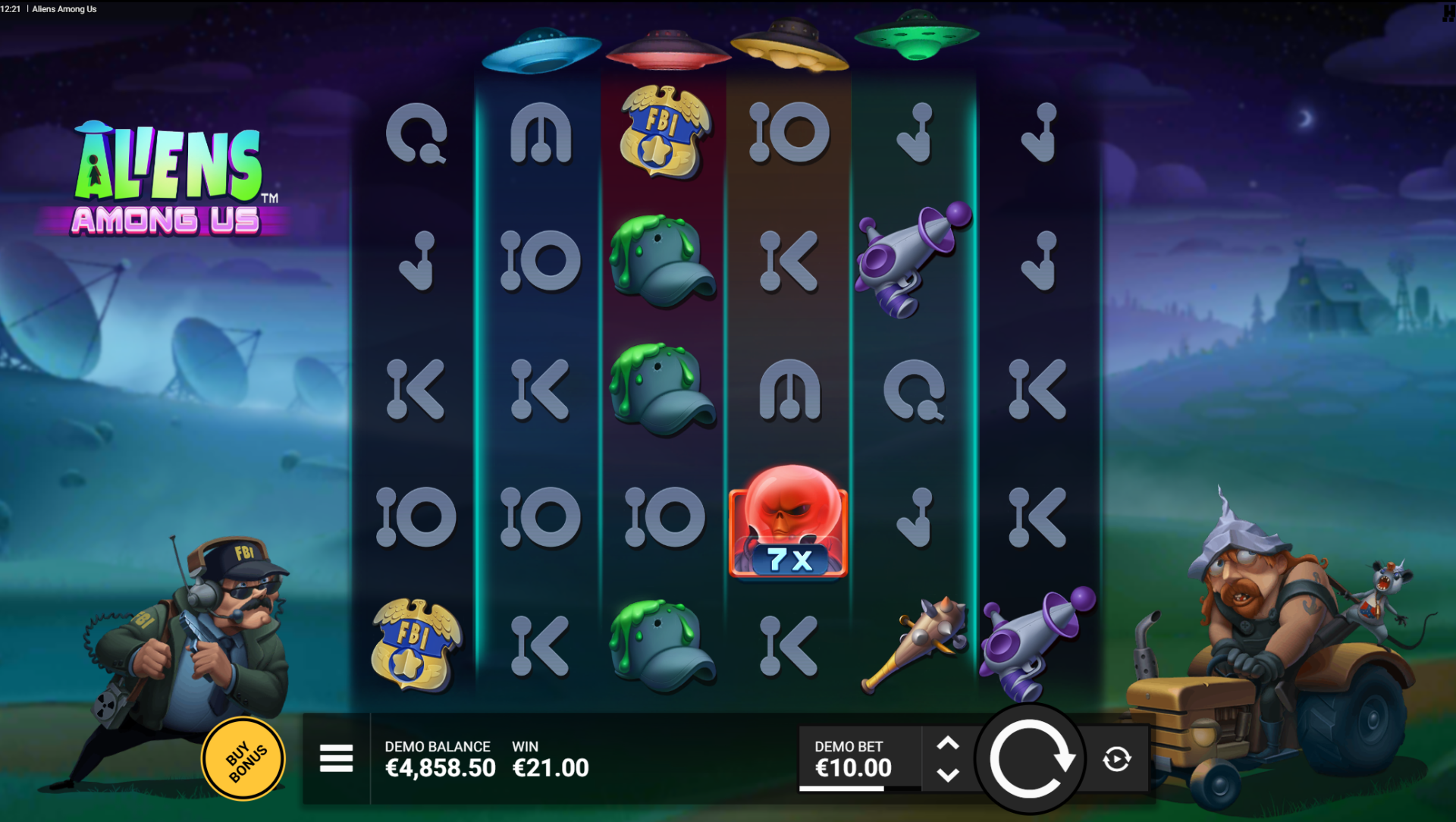 Aliens Among Us base game showing 6-reel grid with Alien wild symbols