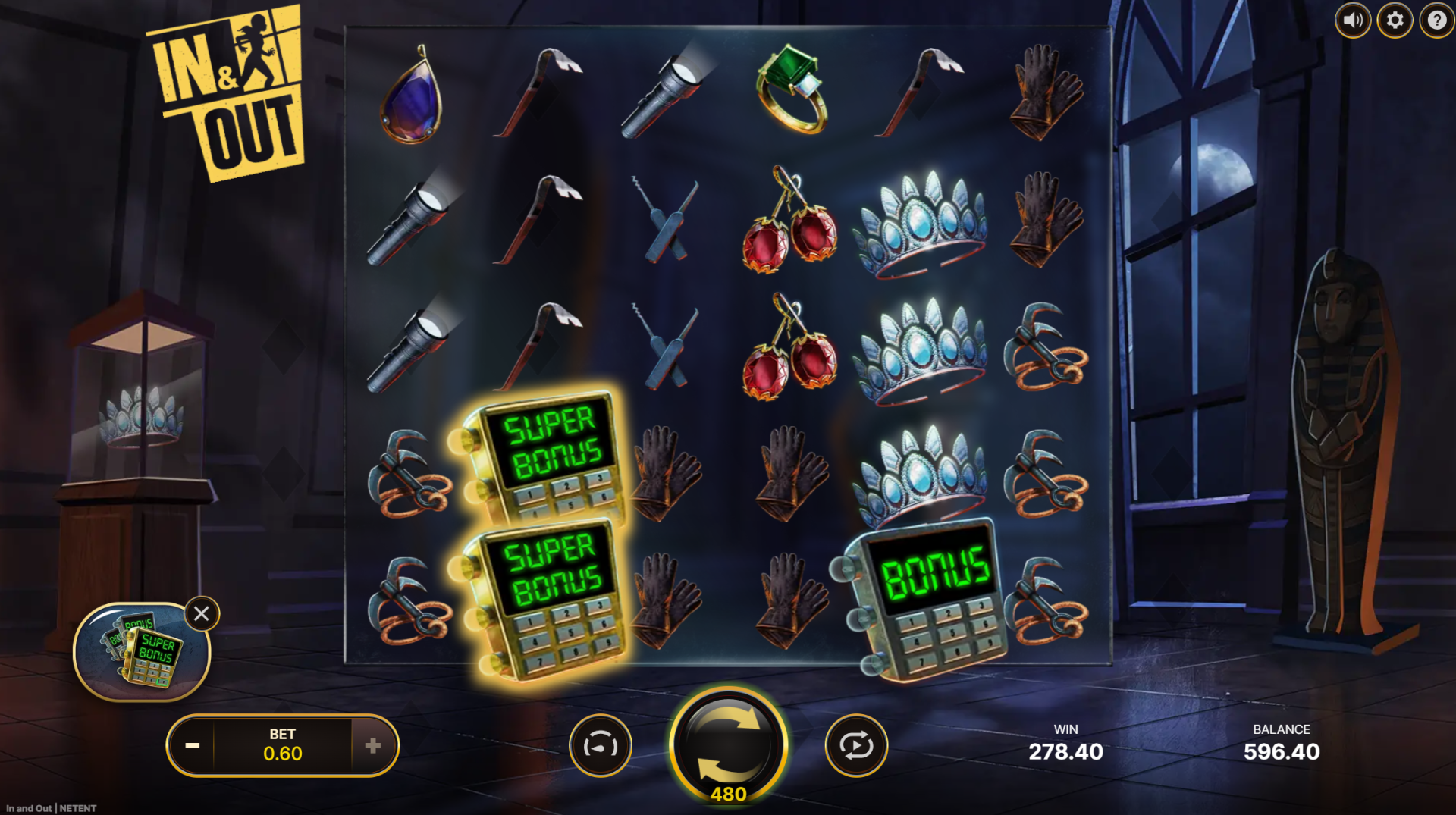 In & Out Super Free Spins feature screenshot