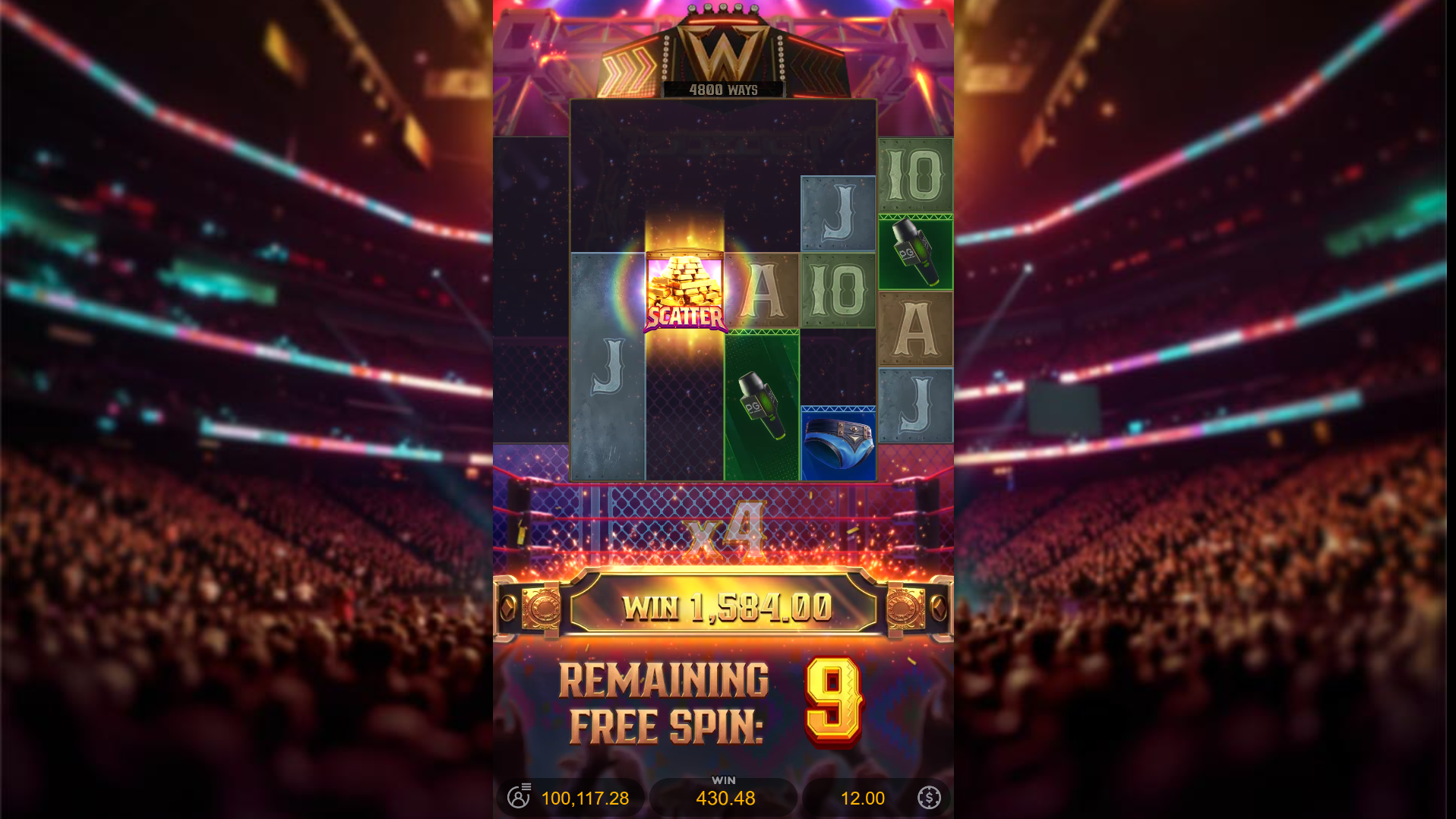 Reel Royale Showdown free spins bonus round with increasing multiplier active