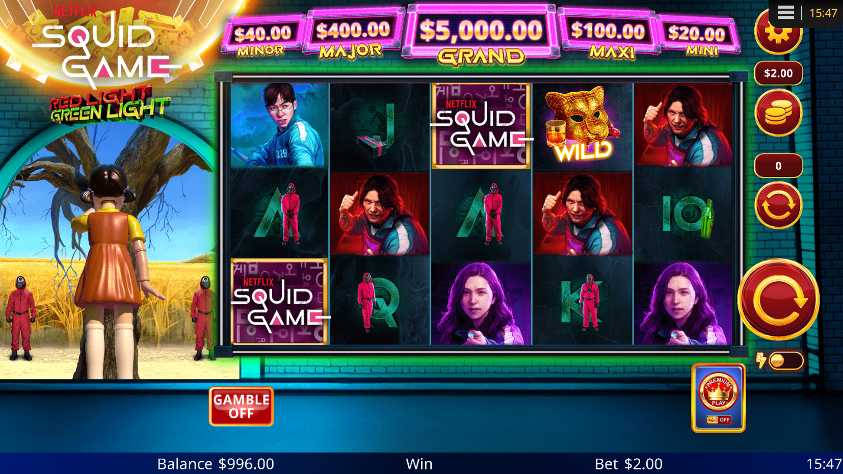 Squid Game: Red Light, Green Light base game screenshot showing 5x3 reel grid