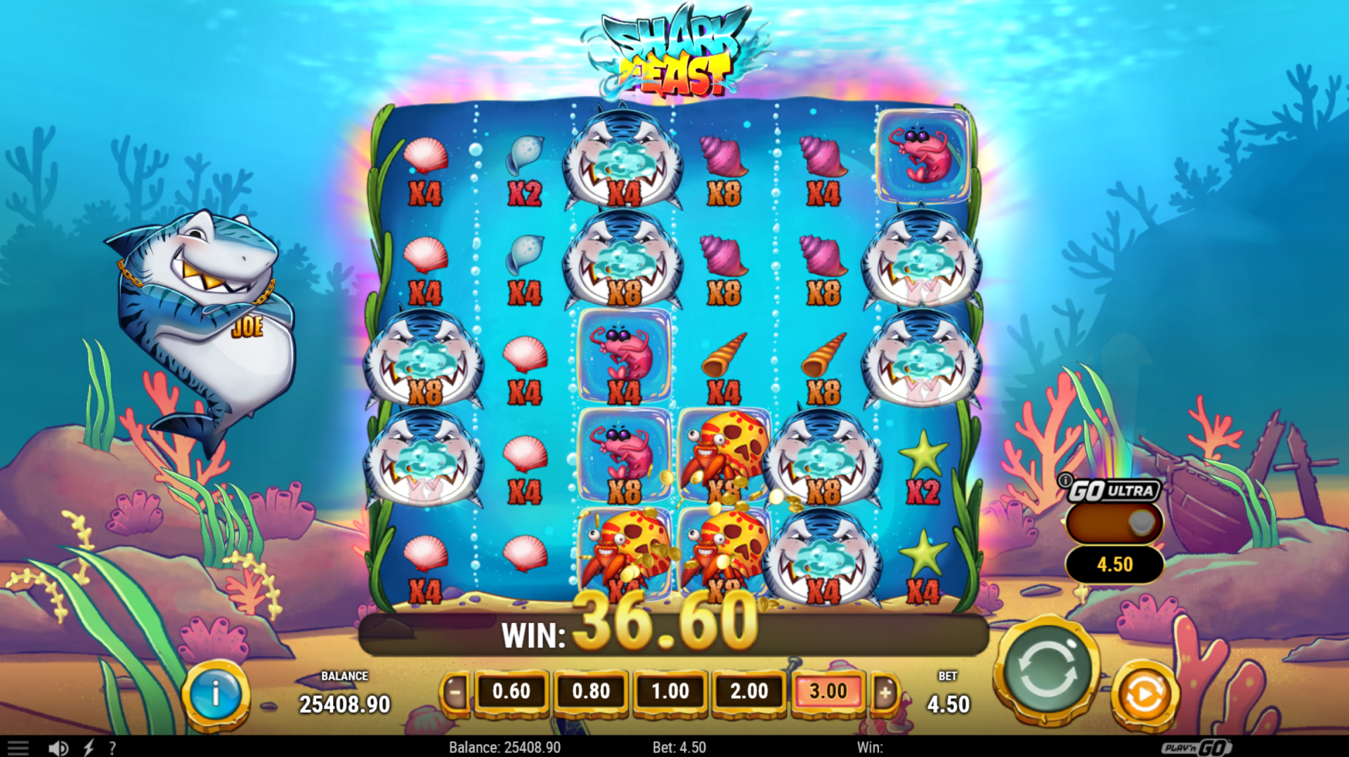 Shark Feast slot - Crunch feature with bubble-encased symbols carrying multipliers