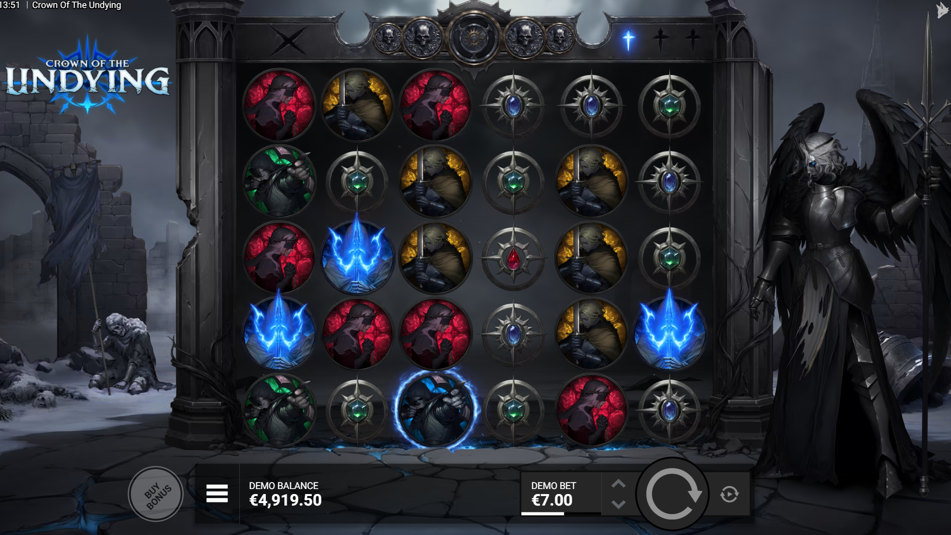 Crown of the Undying base game - 6-reel cluster-pays grid with dark fantasy theme
