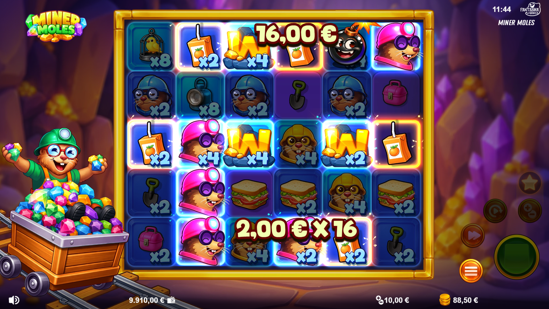 Miner Moles wild symbols on the reels