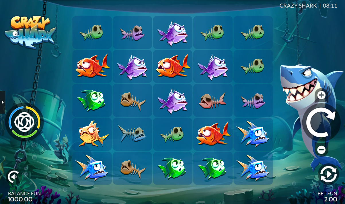 Crazy Shark slot base game showing 5x5 reel grid with fish symbols