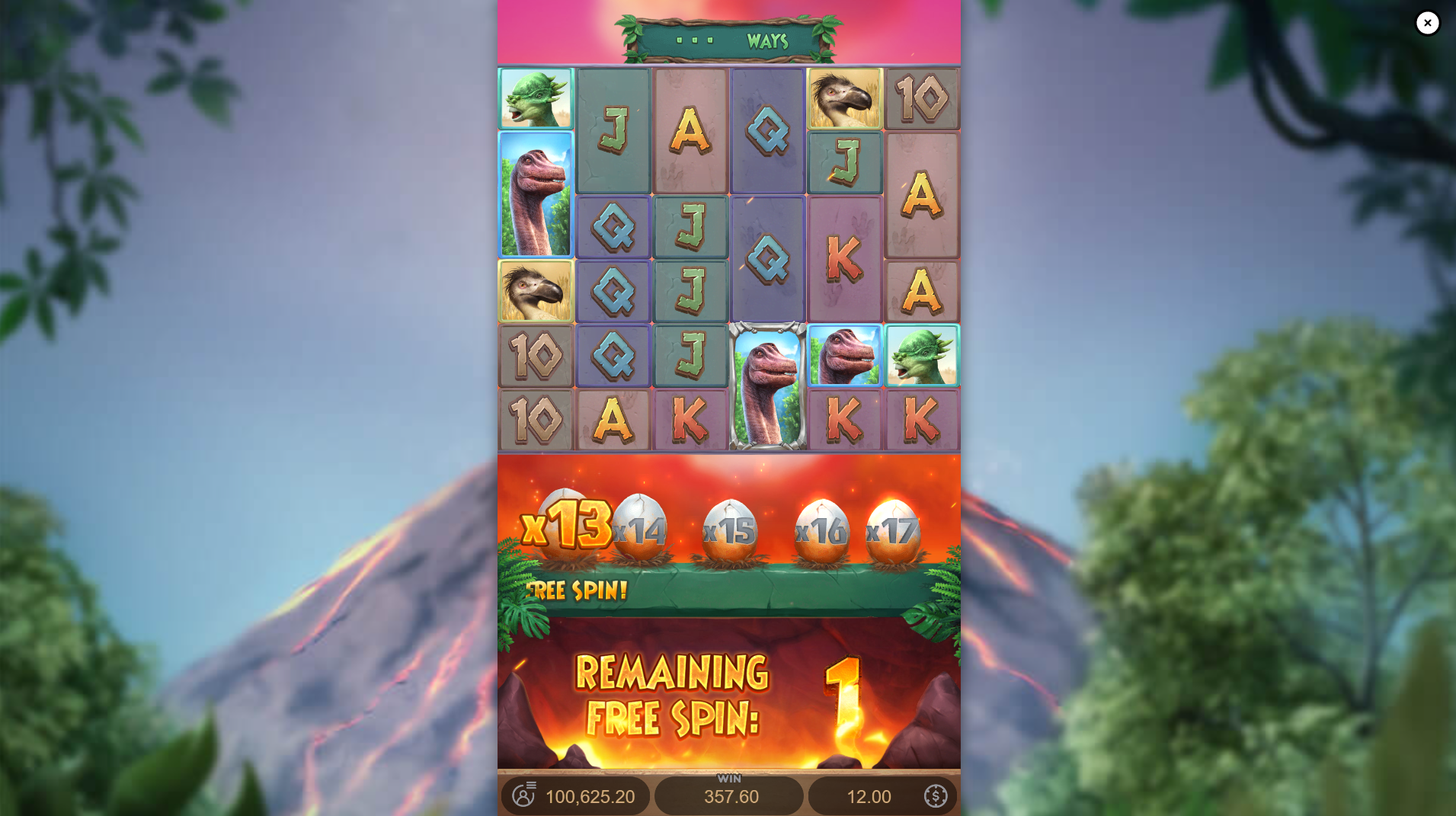 Jurassic Kingdom Free Spins feature in play with increasing multipliers and remaining spins counter