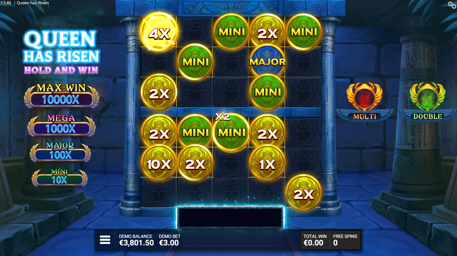 Queen Has Risen Multiple Divine Bonus triggered with multiplier and double grid features active simultaneously