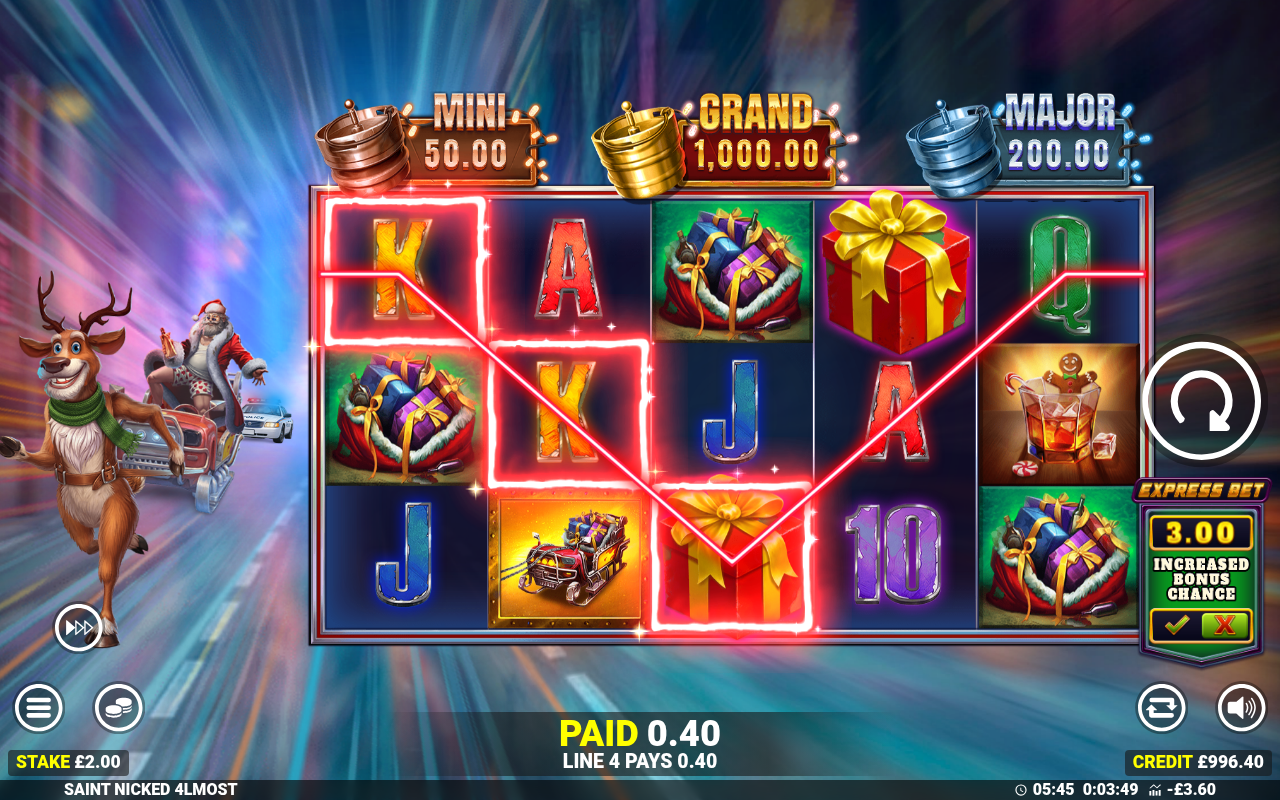 Saint Nicked 4 gameplay showing a line win