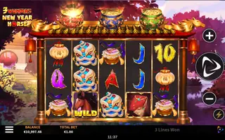 3 Wonders New Year Horse – Feature in play