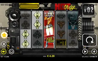 Hot Nudge – Feature in play